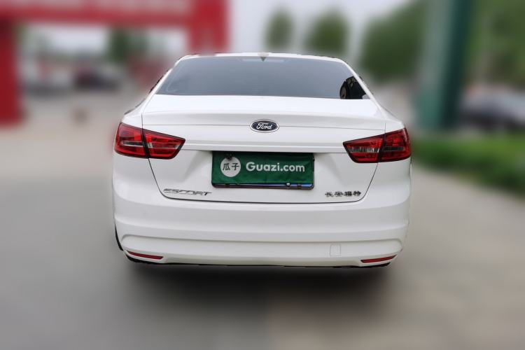 Used Ford Escort 2015 1.5L Manual Comfort Model
