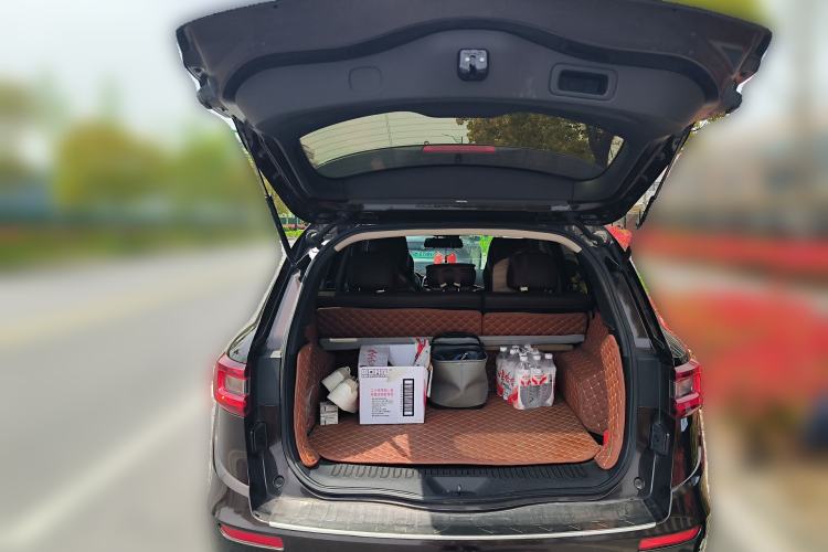 Used Renault Koleos 2018 2.0L Two-Wheel-Drive Luxury Edition Trunk