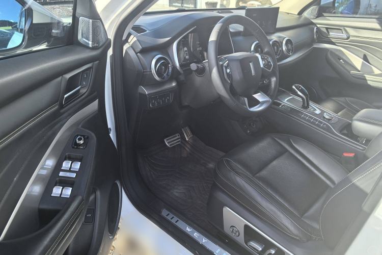 Used Wey VV6 2018 2.0T Two-Wheel-Drive Ultra-Luxury Version China V Standard
