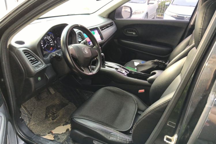 Used Honda Vezel 2020 1.5L CVT Elite Edition Left Front Seat