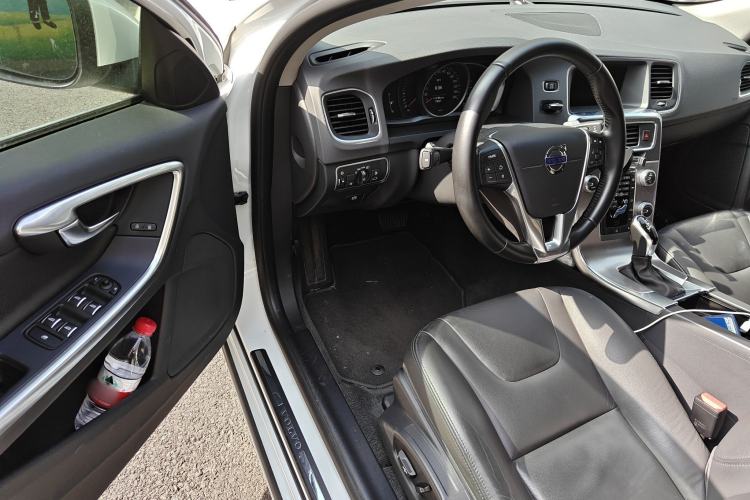 Used Volvo S60 2017 S60L T3 Smart Upgrade Edition
