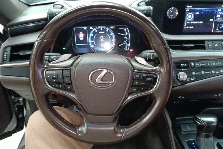 Used Lexus ES 2020 200 Excellence Edition
