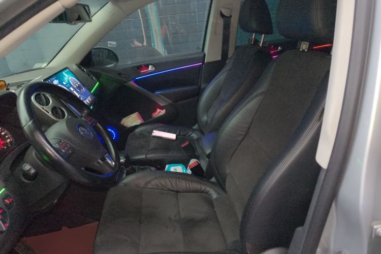 Used Volkswagen Tiguan 2010 2.0 TSI Automatic All-Wheel Drive Flagship Edition Left Front Seat