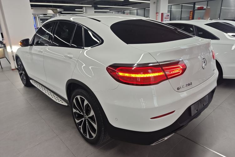 Used Mercedes-Benz GLC Coupe 2017 GLC 260 4MATIC Coupe SUV
