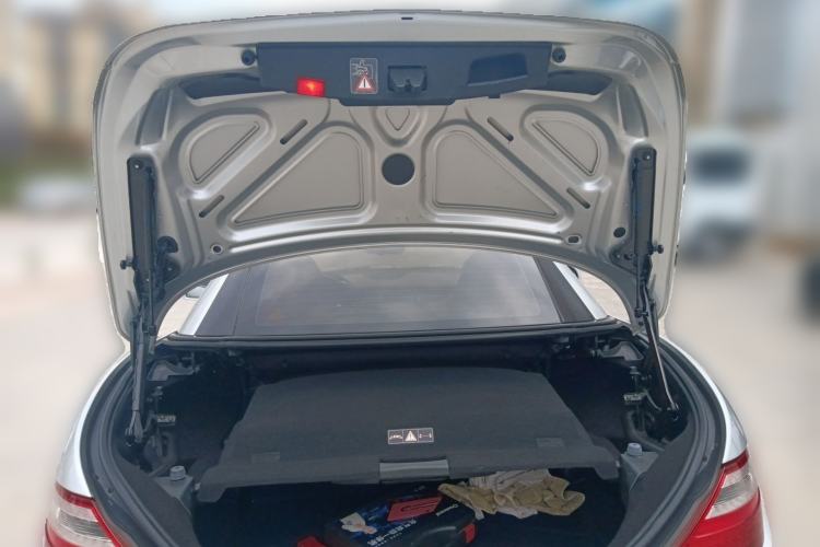 Used Mercedes-Benz SLK-Class 2011 SLK 200 Fashion Model Trunk