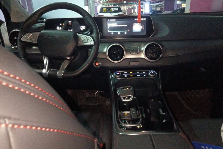 Used FORTHING T5 EVO 2021 1.5TD DCT Diamond Edition