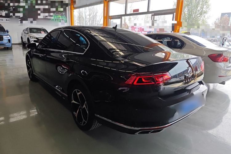 Used Volkswagen Magotan 2023 2 Million Units Limited Edition 330TSI DSG Leading Version Rear Left 45 Deg