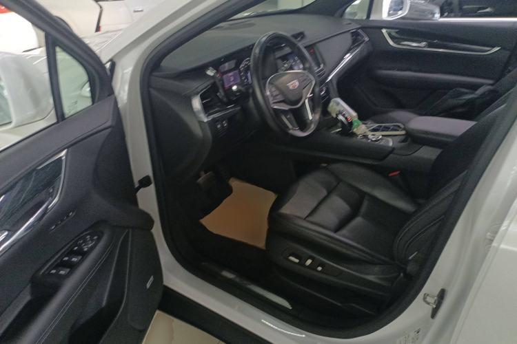 Used Cadillac XT5 2021 28T Luxury Model