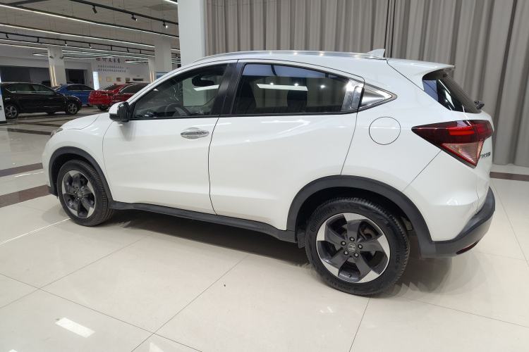 Used Honda Vezel 2015 1.8L CVT 2WD Luxury Model Exterior 1
