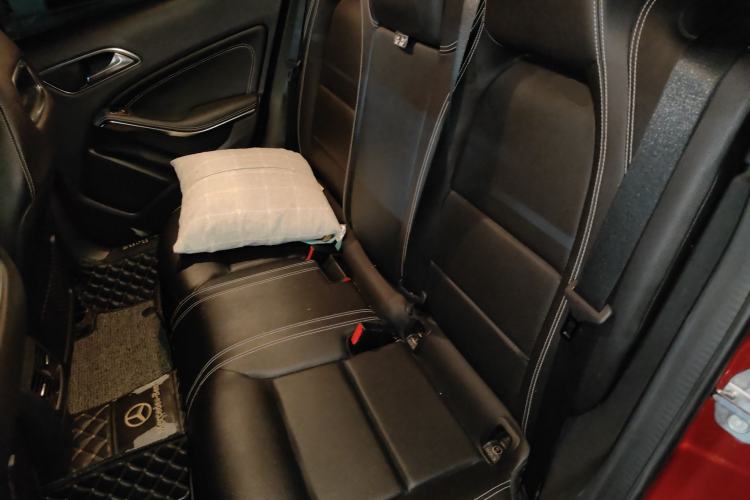 Used Mercedes-Benz GLA 2018 GLA 200 Sport Edition Left Rear Seat