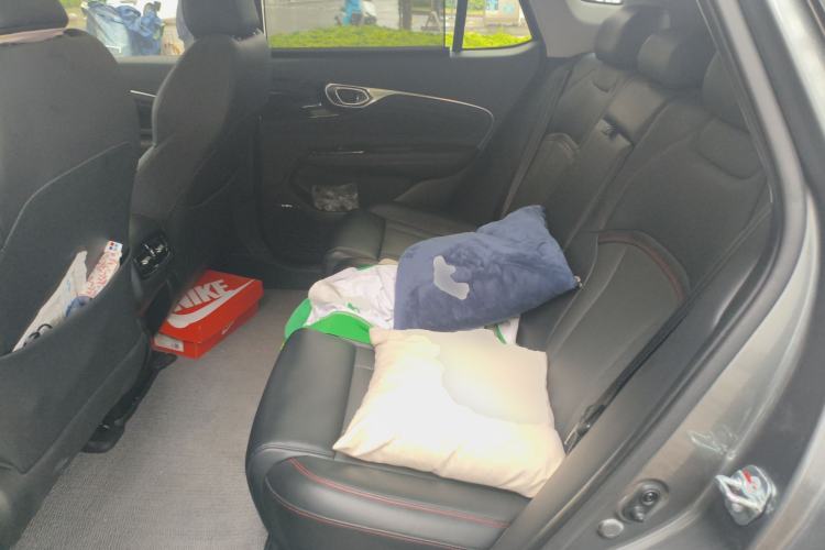 Used AION V 2021 Plus 70 Smart Technology Edition Lithium Iron Phosphate Left Rear Seat