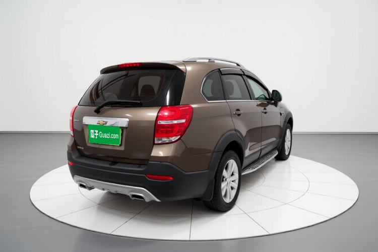 Used Chevrolet Captiva 2017 2.4L 4x4 Flagship Edition 7-Seater Exterior 5