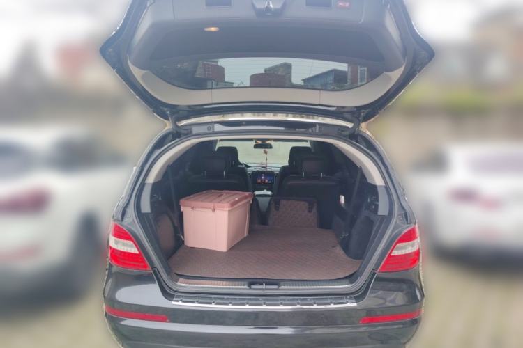 Used Mercedes-Benz R-Class 2017 R 320 4MATIC Business Edition Prestige Model