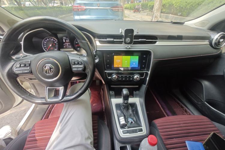 Used MG 6 2018 20T Automatic Elite Smart Connect Version China VI Standard Center Console