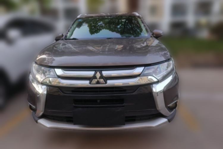 Used Mitsubishi Outlander 2018 2.0L Two-Wheel Drive Glory Edition 5 Seats