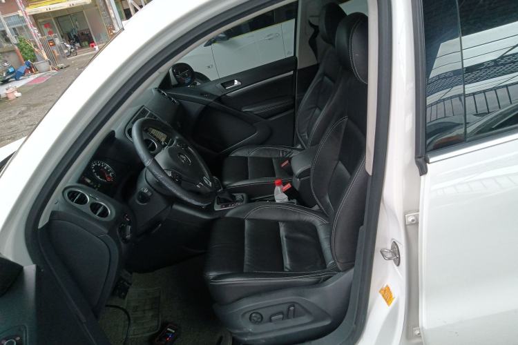 Used Volkswagen Tiguan 2016 300TSI Automatic Two-Wheel Drive Luxury Edition Left Front Seat