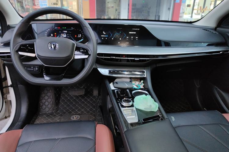 Used CHANGAN Eado 2022 PLUS Blue Whale NE 1.4T GDI DCT Prestige Edition
