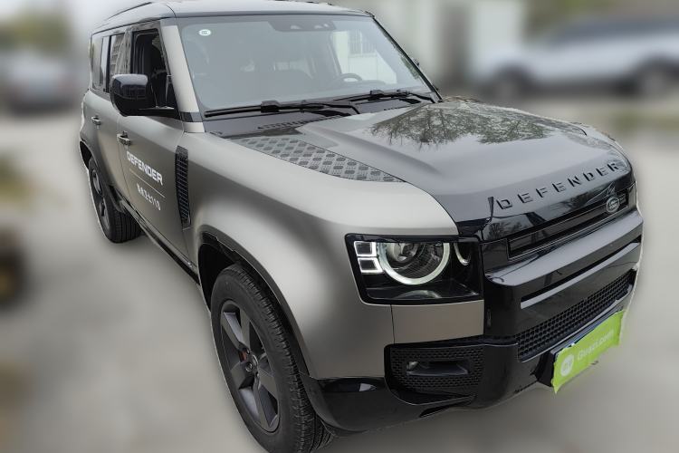 Used Land Rover Defender 2025 110 3.0T P400 X Front Right 45 Deg