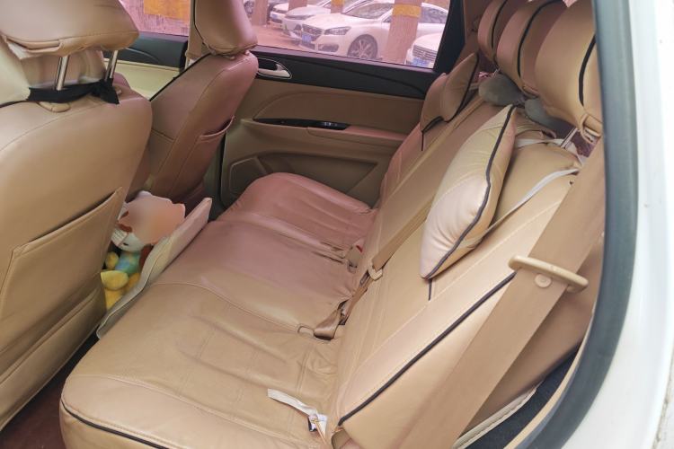 Used Baojun 730 2016 1.5L Manual Value Edition 5 Seats China V Emission Standard Left Rear Seat