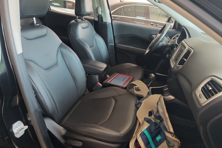 Used Jeep Compass 2017 200T Automatic Family Edition