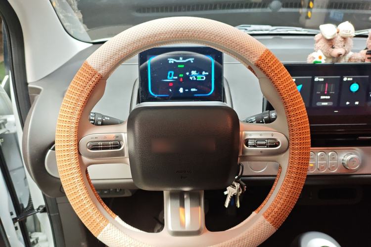 Used CHANGAN NEVO Lumin 2026 Model Treasure Edition 205km Passionate Beige Ningde Steering Wheel