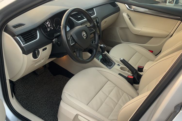 Used Skoda Octavia 2016 1.6L Automatic Smart Drive Edition