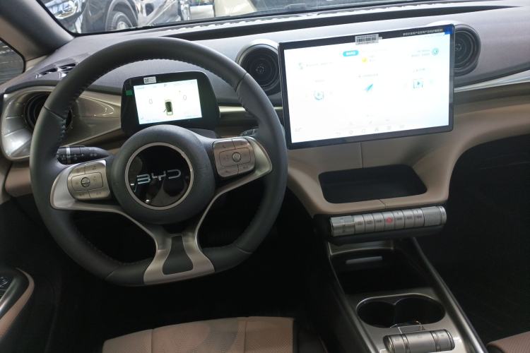 Used BYD Dolphin 2025 420km Free Edition
