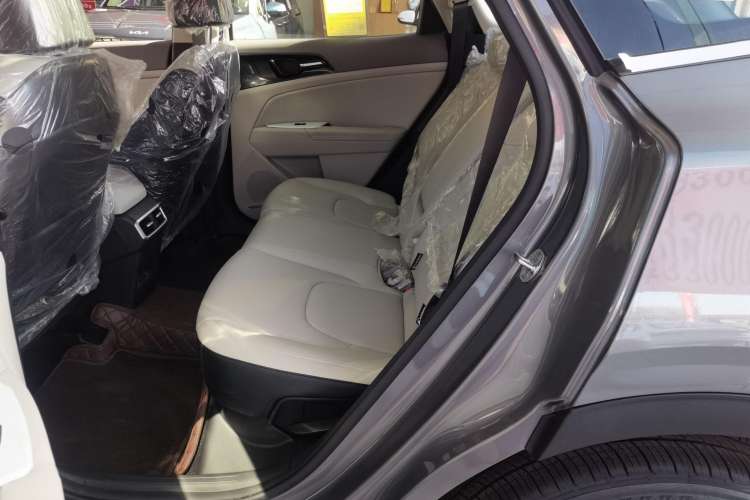 Used Kia Sportage (Chinese Domestic Model) 2023 1.5T Two-Wheel Drive Prestige Edition Interior 1