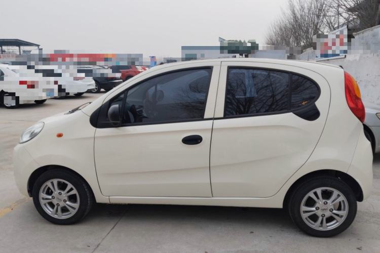 Used Chery QQ 2013 1.0L Manual Happy Edition
