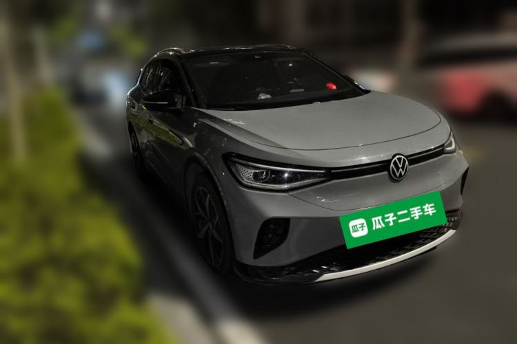 Used Volkswagen ID.4 CROZZ 2021 Long-Range PRO Two-Wheel Drive Version Front Right 45 Deg