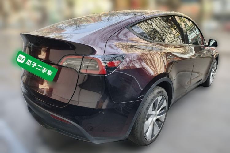 Used Tesla Model Y 2023 Long-Range All-Wheel-Drive Version