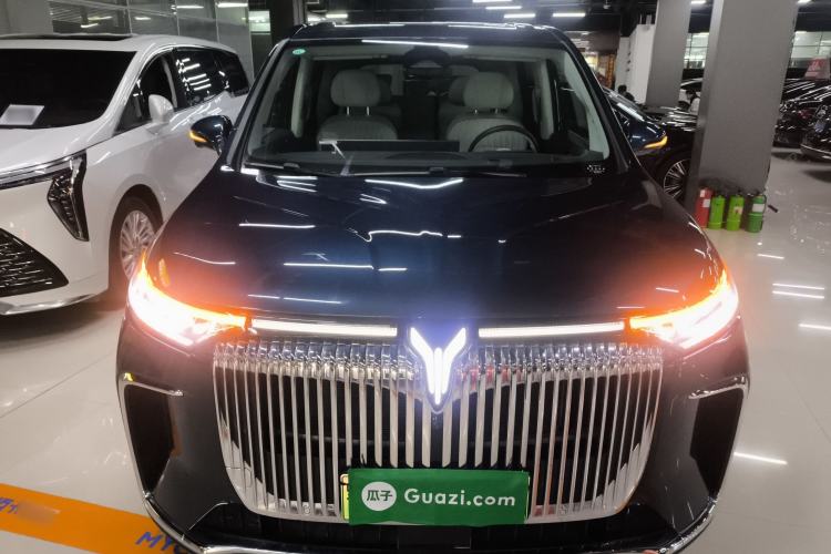 Used VOYAH Dream 2025 PHEV Four-Wheel-Drive Flagship Kunpeng Edition
