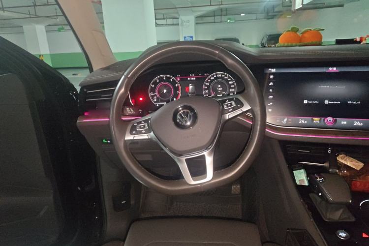 Used Volkswagen Touareg 2020 2.0 TSI RuiShang Edition China VI Standard
