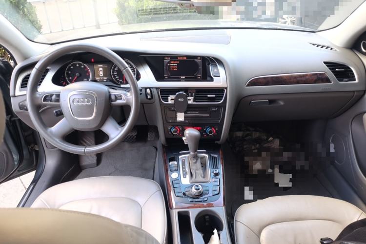 Used Audi A4L 2010 2.0 TFSI Luxury Model
