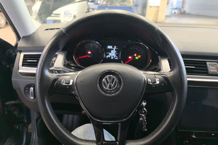 Used Volkswagen Bora 2018 1.5L Automatic Comfort Model Steering Wheel