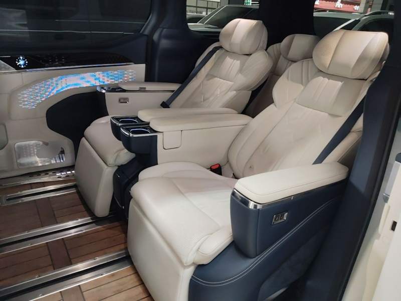 Used Zeekr 009 2022 WE Edition — 16
