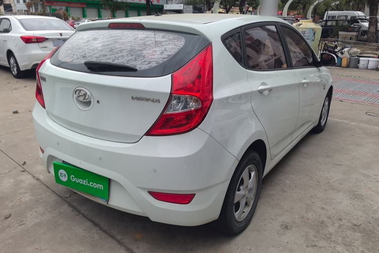 Used Hyundai Verna Ray 2016 1.4L Automatic Leading-Edge GLX