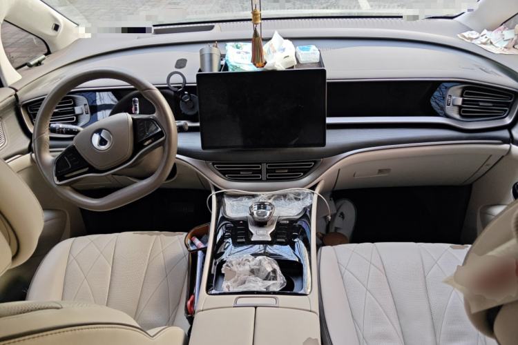 Used Denza D9 2022 DM-i 970 Four-Wheel Drive Flagship Model