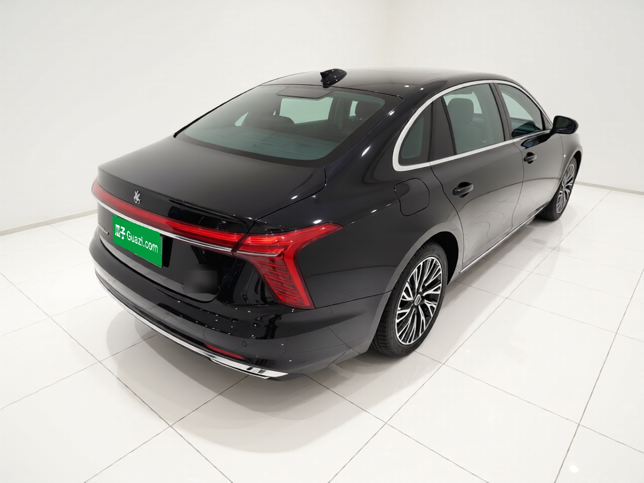 Hongqi H5 2024 2.0T Automatic Smart Connect Flagship Edition - Chinese Trim Xiang — снимка 6