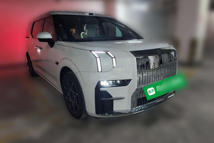 Used Zeekr 009 2024 Six-Seat Executive Version 4WD 108 kWh Front Right 45 Deg