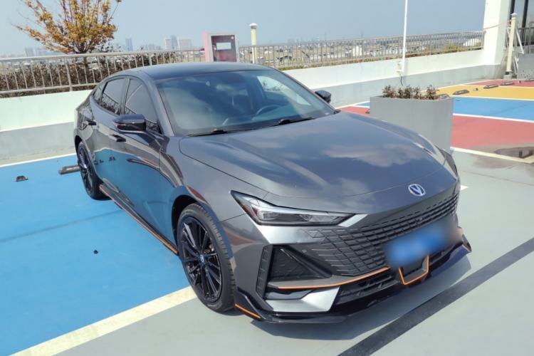 Used CHANGAN UNI-V 2022 1.5T Sport Edition
