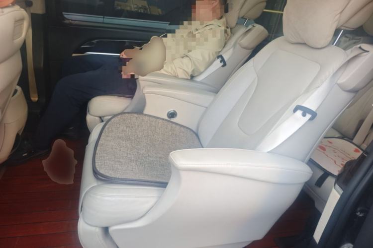 Used Mercedes-Benz V-Class 2018 V 260 Prestige Edition China VI