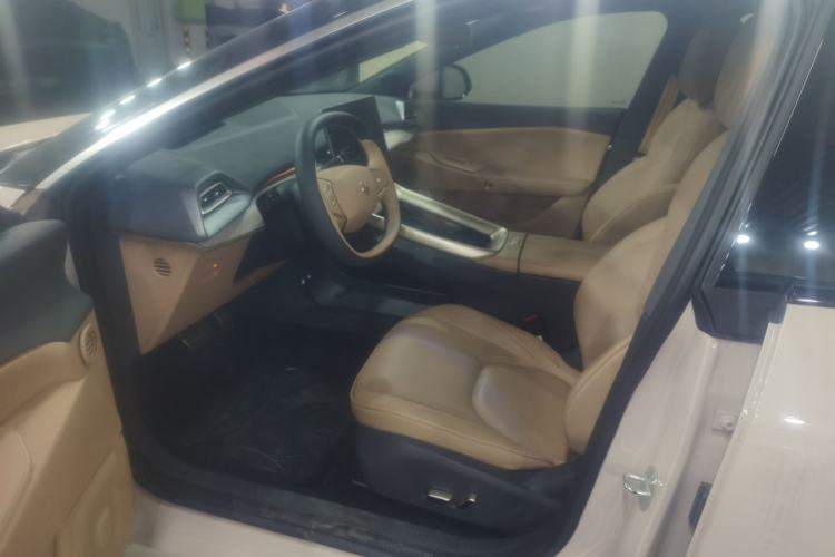 Used ARCFOX Alpha S5 2024 560MAX 185kW Left Front Seat