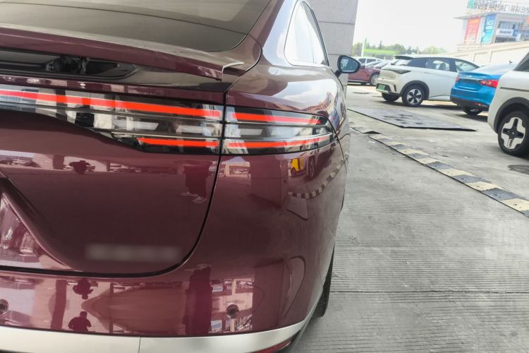 Used Chery Fulwin A9L 2025 Model, Four-Wheel Drive High-Energy Peak Edition Right Rear Taillight