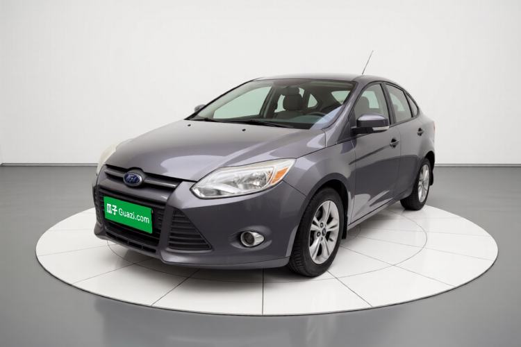 Used Ford Focus 2012 Sedan 1.6L Manual Fashion Edition Guazi used car, China used car export, Used car for sale, Used Ford cars, Cheapest cars for sale
