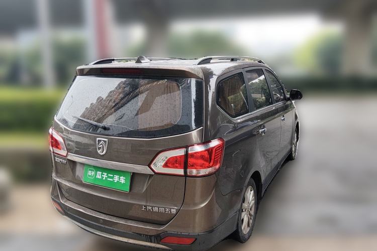 Used Baojun 730 2014 1.5L manual luxury trim 7 seats