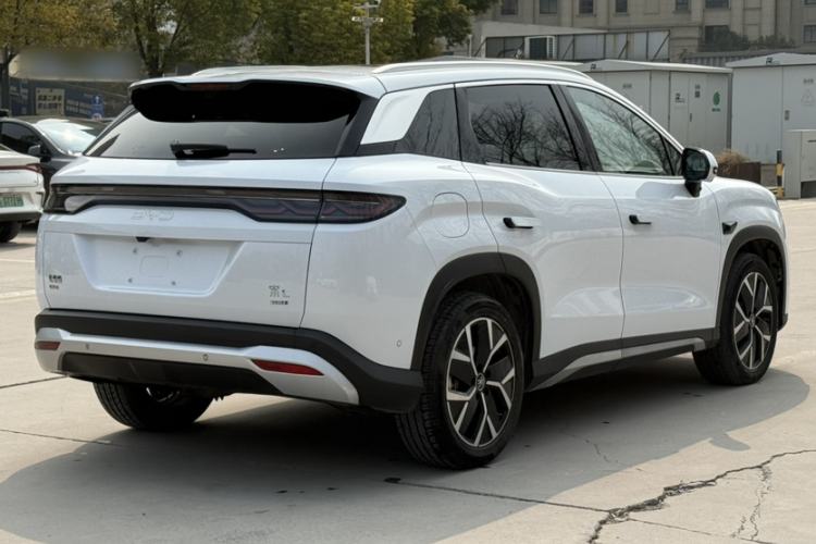 Used BYD Song L DM-i 2025 Intelligent Driving Version 160 km Beyond-Range Type Exterior 4