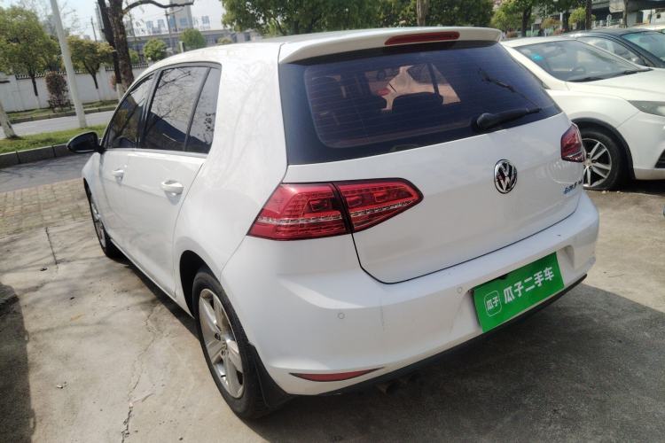 Used Volkswagen Golf 2014 1.4TSI Automatic Luxury Model Rear Left 45 Deg