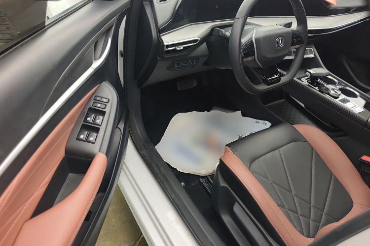 Used CHANGAN Eado 2022 PLUS Blue Whale NE 1.4T GDI DCT Prestige Edition
