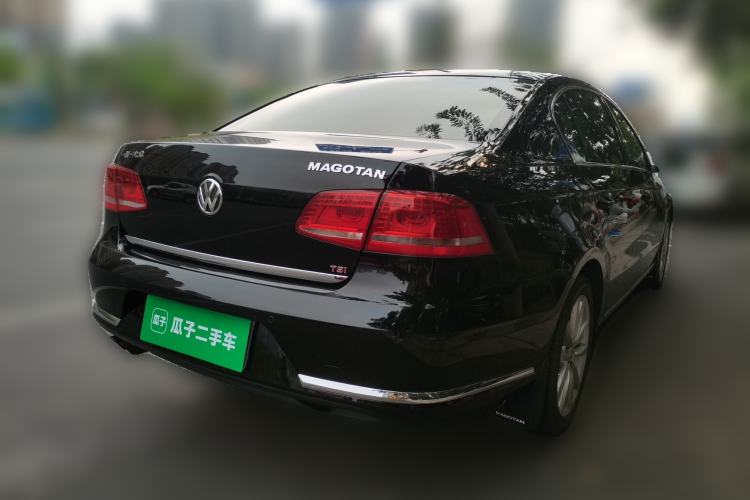 Used Volkswagen Magotan 2013 2.0 TSI Ultimate Model Rear Right 45 Deg